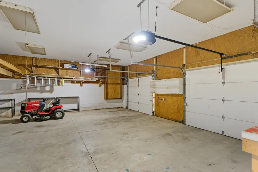 Double garage with workshop space